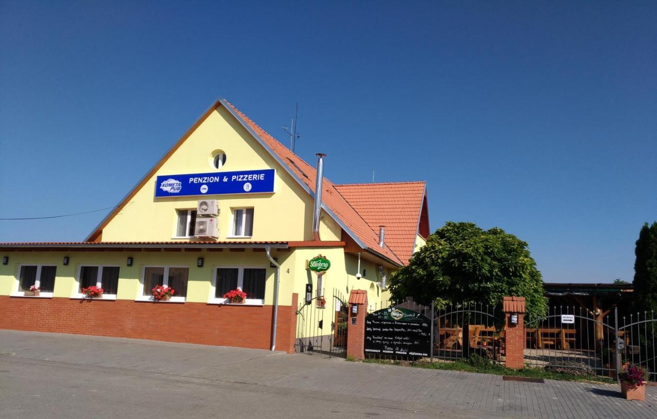 Penzion Kometa Pasohlávky エクステリア 写真